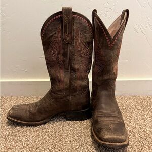 Ariat cowgirl boots